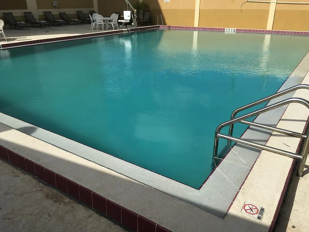 Otel Quality Inn & Suites Winter Park Village Area Orlando